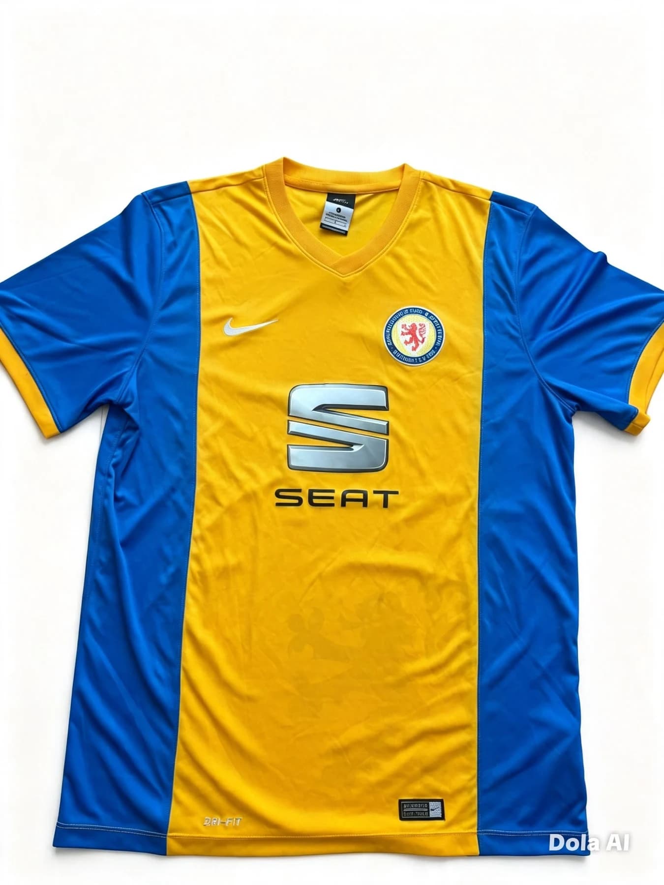 Eintracht Braunschweig 2014-15 Shirt — front